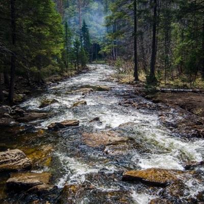 水面漂浮式光伏电站供应商全景解...